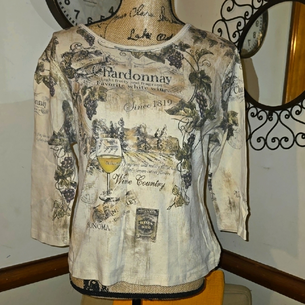 Graphic Women's Top - Cream
